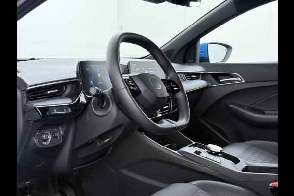 MG MG3 Hybrid+ 1.5 Hybrid+ Luxury VAN:22.900,- VOOR:19.330,- UW HERFSTVOORDEEL:3.570,-| ONDERHOUD GEHAD BIJ DEALER, DIRECT LEVERBAAR | 7 JAAR MG FABRIEKS GARANTIE TM 02-2032 | STOEL + STUURVERWARMING | 360 CAMERA | ADAP. CRUISE | DODE HOEK | KEYLESS | APPLE CARPLAY |