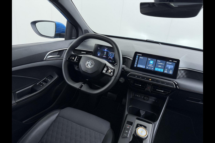 MG MG3 Hybrid+ 1.5 Hybrid+ Luxury VAN:22.900,- VOOR:19.330,- UW HERFSTVOORDEEL:3.570,-| ONDERHOUD GEHAD BIJ DEALER, DIRECT LEVERBAAR | 7 JAAR MG FABRIEKS GARANTIE TM 02-2032 | STOEL + STUURVERWARMING | 360 CAMERA | ADAP. CRUISE | DODE HOEK | KEYLESS | APPLE CARPLAY |