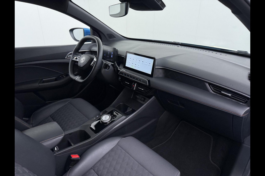 MG MG3 Hybrid+ 1.5 Hybrid+ Luxury VAN:22.900,- VOOR:19.330,- UW HERFSTVOORDEEL:3.570,-| ONDERHOUD GEHAD BIJ DEALER, DIRECT LEVERBAAR | 7 JAAR MG FABRIEKS GARANTIE TM 02-2032 | STOEL + STUURVERWARMING | 360 CAMERA | ADAP. CRUISE | DODE HOEK | KEYLESS | APPLE CARPLAY |