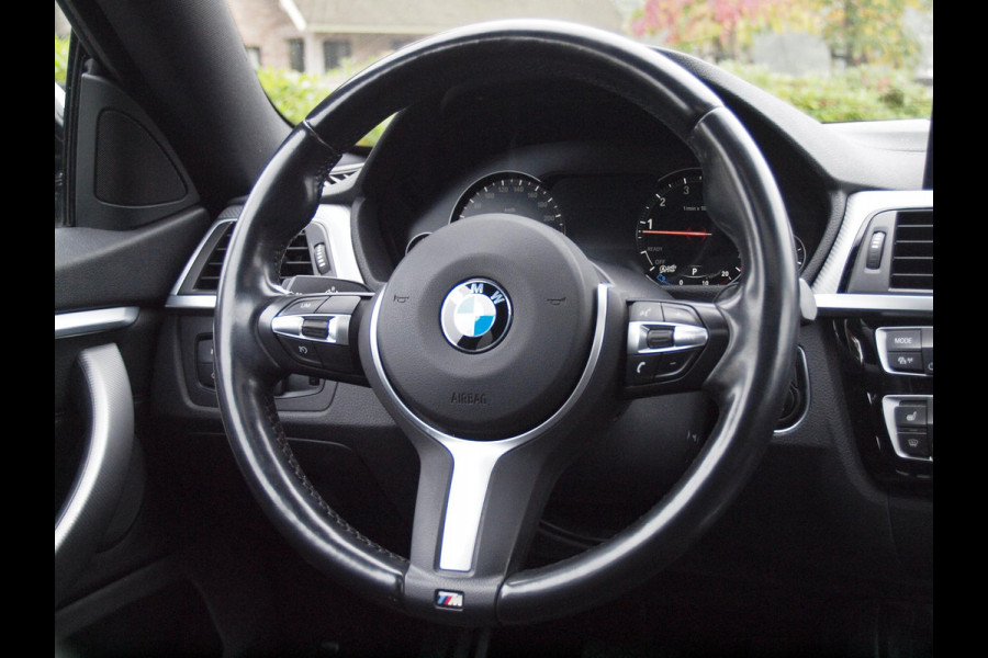 BMW 4 Serie Gran Coupé 420i High Executive | M-Pakket | Panoramadak | Trekhaak | NL-Auto |