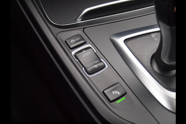 BMW 4 Serie Gran Coupé 420i High Executive | M-Pakket | Panoramadak | Trekhaak | NL-Auto |