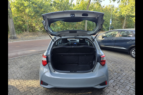 Toyota Yaris 1.5 VVT-i Active | 2E EIGENAAR | 3/6 OF 12 MND GARANTIE | CAMERA | AIRCO | NW APK |