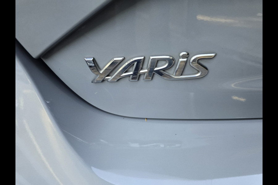 Toyota Yaris 1.5 VVT-i Active | 2E EIGENAAR | 3/6 OF 12 MND GARANTIE | CAMERA | AIRCO | NW APK |