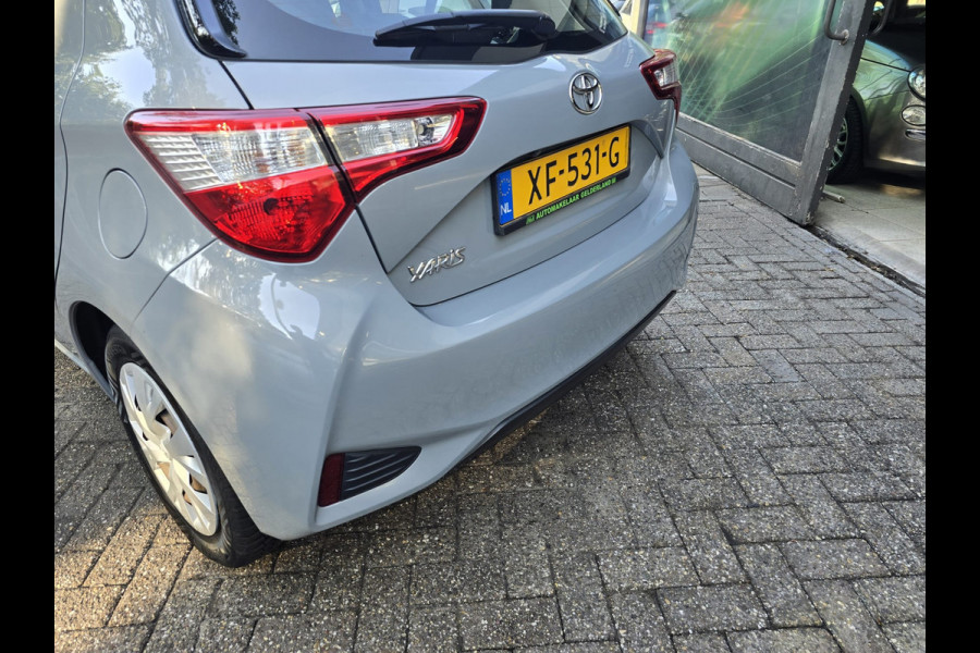 Toyota Yaris 1.5 VVT-i Active | 2E EIGENAAR | 3/6 OF 12 MND GARANTIE | CAMERA | AIRCO | NW APK |