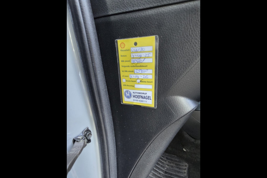 Toyota Yaris 1.5 VVT-i Active | 2E EIGENAAR | 3/6 OF 12 MND GARANTIE | CAMERA | AIRCO | NW APK |