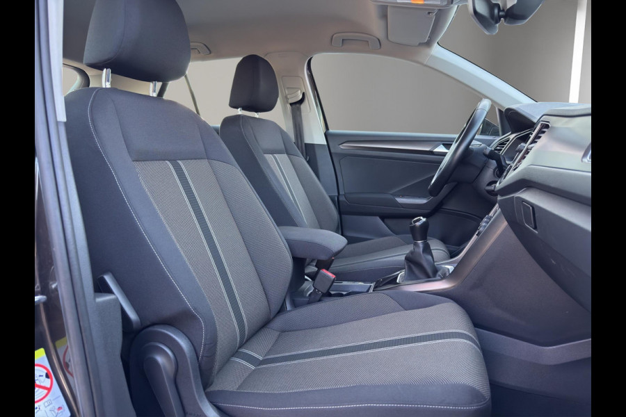 Volkswagen T-Roc 1.0 TSI Style | Clima | Stoelverw | Parksensors V+A | Navi | 16"Velg | Apple / Android