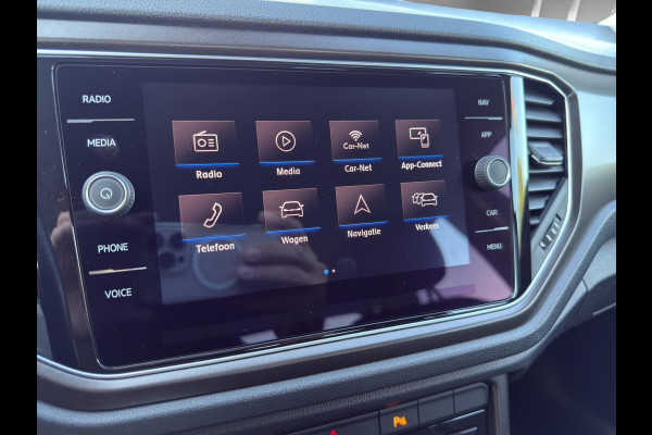Volkswagen T-Roc 1.0 TSI Style | Clima | Stoelverw | Parksensors V+A | Navi | 16"Velg | Apple / Android