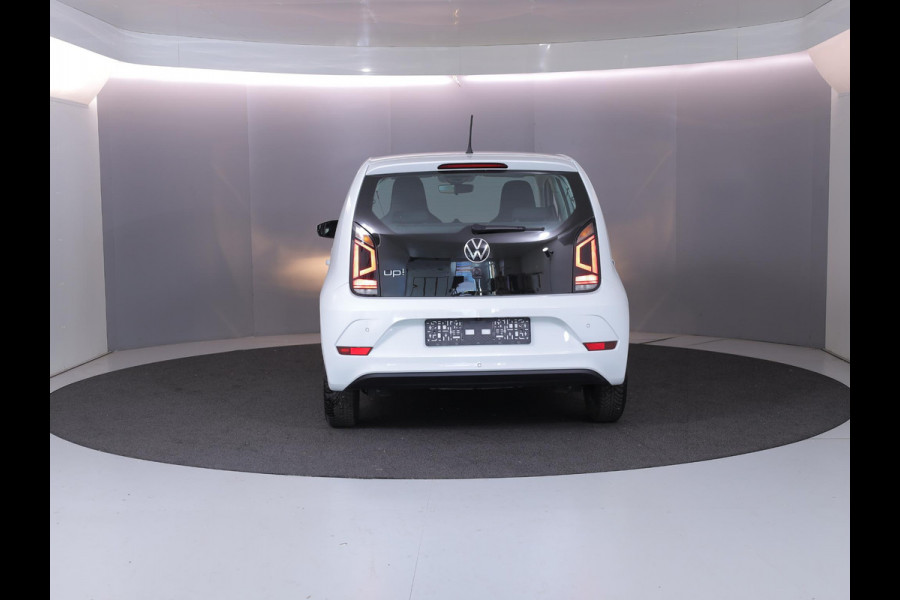 Volkswagen up! 1.0 65 pk | Navigatie via App | Airco | Parkeersensoren achter | Achteruitrijcamera | Cruise control |
