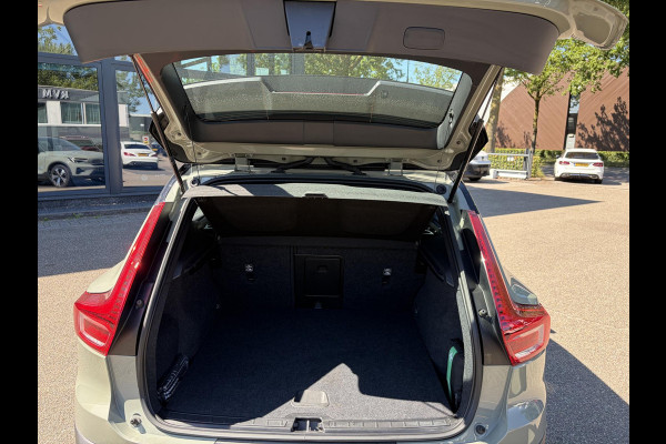 Volvo XC40 Core Recharge Pure Electric 2WD SOH 95%| VOLVO ONDERHOUDEN| RIJKLAARPRIJS INCL. 12 MND BOVAG GARANTIE| WARMTEPOMP| STOEL + STUURVERWARMING