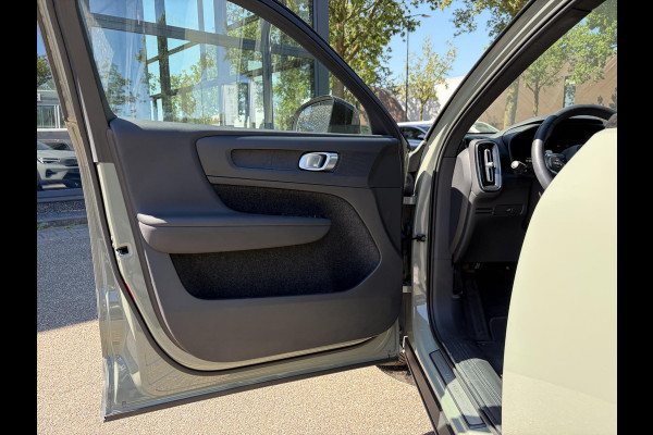 Volvo XC40 Core Recharge Pure Electric 2WD SOH 95%| VOLVO ONDERHOUDEN| RIJKLAARPRIJS INCL. 12 MND BOVAG GARANTIE| WARMTEPOMP| STOEL + STUURVERWARMING