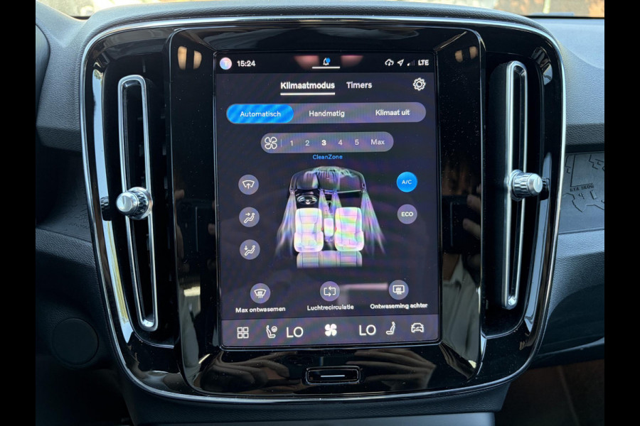 Volvo XC40 Core Recharge Pure Electric 2WD SOH 95%| VOLVO ONDERHOUDEN| RIJKLAARPRIJS INCL. 12 MND BOVAG GARANTIE| WARMTEPOMP| STOEL + STUURVERWARMING