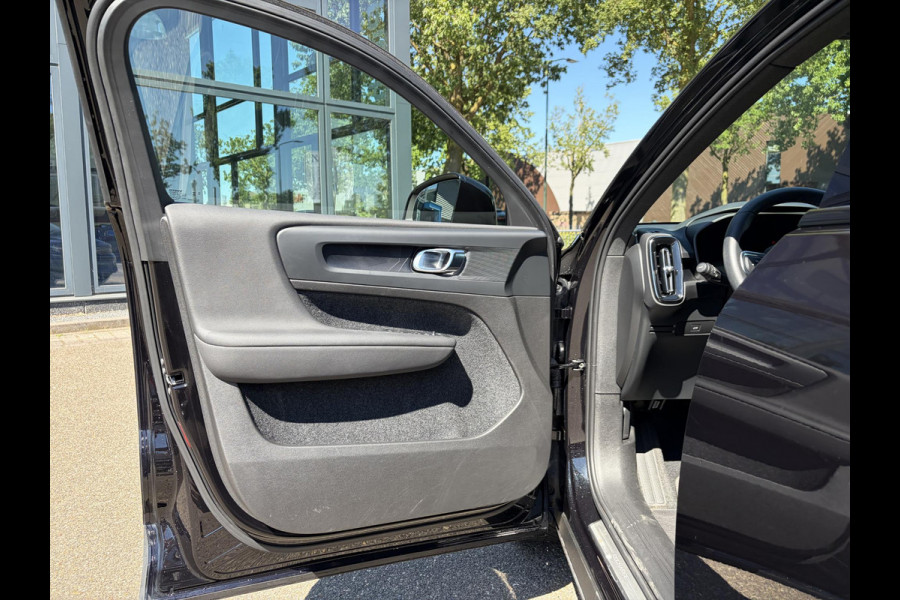 Volvo XC40 Plus Recharge Pure Electric 2WD SOH: 94% | STOEL / STUUR VERWARMING | VELGEN LICHT METAAL 20'' | ELEK. ACHTERKLEP | PILOT ASSIST