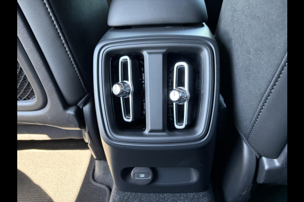 Volvo XC40 Plus Recharge Pure Electric 2WD SOH: 94% | STOEL / STUUR VERWARMING | VELGEN LICHT METAAL 20'' | ELEK. ACHTERKLEP | PILOT ASSIST