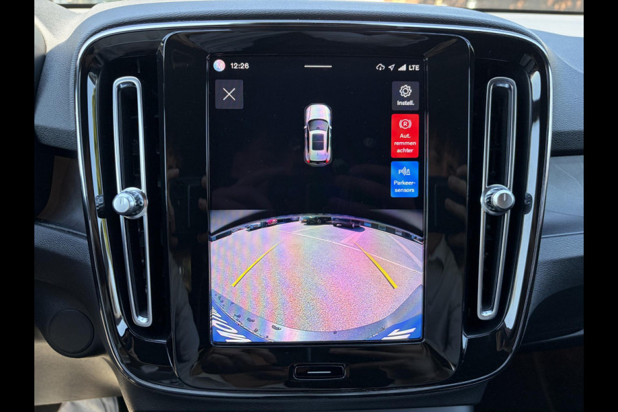 Volvo XC40 Plus Recharge Pure Electric 2WD SOH: 94% | STOEL / STUUR VERWARMING | VELGEN LICHT METAAL 20'' | ELEK. ACHTERKLEP | PILOT ASSIST