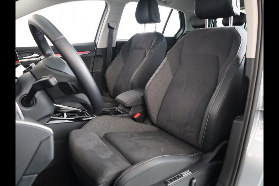 Volkswagen Golf 1.5 eHybrid Style Edition 204 pk Automaat (DSG) | Private lease vanaf €610| Navigatie via App | Parkeersensoren (Park assist) | Achteruitrijcamera | Adaptieve cruise control | Autom. airco (3 zones) |