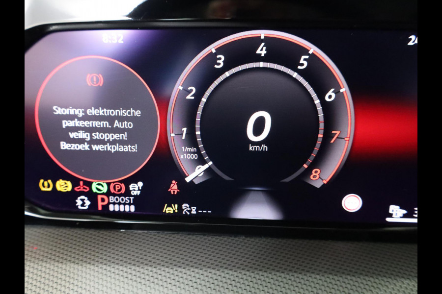 Volkswagen Golf 1.5 eHybrid Style Edition 204 pk Automaat (DSG) | Private lease vanaf €610| Navigatie via App | Parkeersensoren (Park assist) | Achteruitrijcamera | Adaptieve cruise control | Autom. airco (3 zones) |