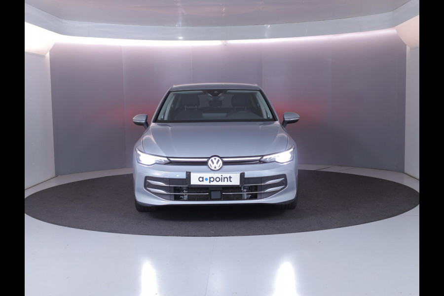 Volkswagen Golf 1.5 eHybrid Style Edition 204 pk Automaat (DSG) | Private lease vanaf €610| Navigatie via App | Parkeersensoren (Park assist) | Achteruitrijcamera | Adaptieve cruise control | Autom. airco (3 zones) |