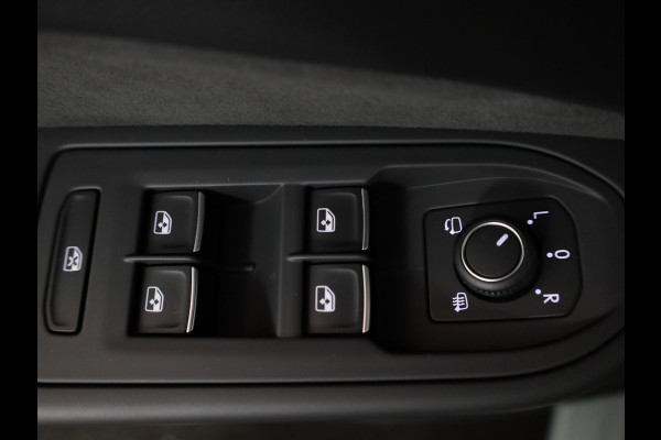 Volkswagen Golf 1.5 eHybrid Style Edition 204 pk Automaat (DSG) | Private lease vanaf €610| Navigatie via App | Parkeersensoren (Park assist) | Achteruitrijcamera | Adaptieve cruise control | Autom. airco (3 zones) |