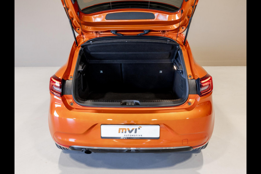 Renault Clio 1.0 TCe Intens 101pk / Achteruitrijcamera / Navigatie / Airco / Klimaatregeling / Apple carplay /