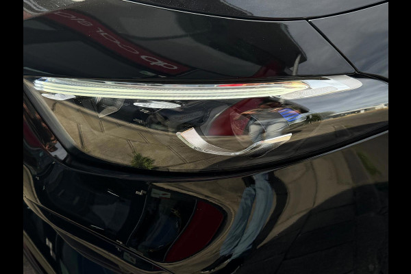 Mercedes-Benz A-Klasse 200 AMG Facelift | Panorama | Head Up | Memory Seats | Sfeer verlichting | Camera voor - achter | Carplay |