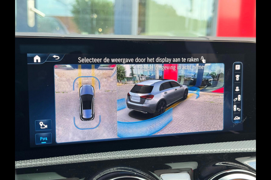 Mercedes-Benz A-Klasse 200 AMG Facelift | Panorama | Head Up | Memory Seats | Sfeer verlichting | Camera voor - achter | Carplay |