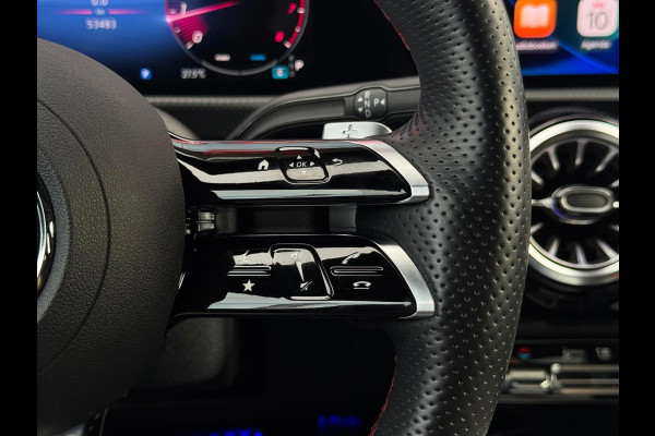 Mercedes-Benz A-Klasse 200 AMG Facelift | Panorama | Head Up | Memory Seats | Sfeer verlichting | Camera voor - achter | Carplay |