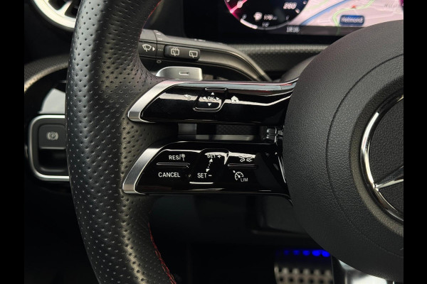 Mercedes-Benz A-Klasse 200 AMG Facelift | Panorama | Head Up | Memory Seats | Sfeer verlichting | Camera voor - achter | Carplay |