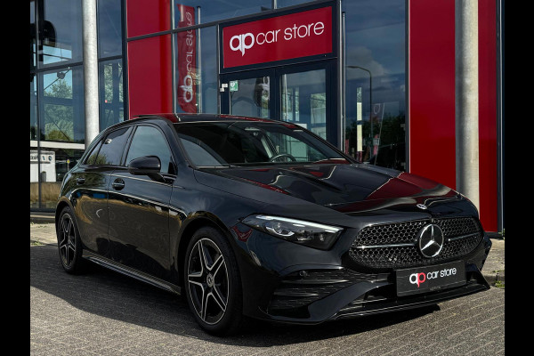 Mercedes-Benz A-Klasse 200 AMG Facelift | Panorama | Head Up | Memory Seats | Sfeer verlichting | Camera voor - achter | Carplay |