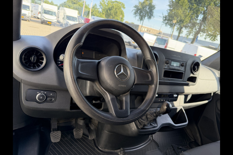 Mercedes-Benz Sprinter 315 1.9 CDI L2H2 RWD Functional / vaste prijs rijklaar € 27.950 ex btw / euro 6 / bpm vrij / imperial + trap / ingerichte laadruimte / lease vanaf € 456