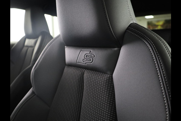 Audi A3 Sportback S edition 40 TFSI e 204 pk | Assis.pak Driving+Parking plus | Warmtewerend glas donker tint | Adaptive Cruise Control | Ambient sfeerverlichting |