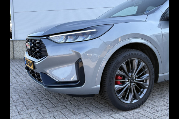 Ford Kuga 2.5 FHEV Sound Edtition. PANORAMADAK!