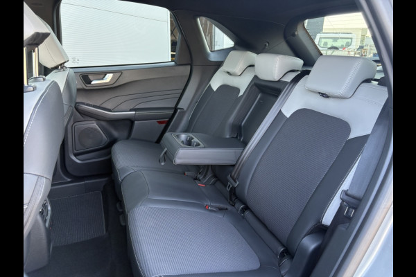 Ford Kuga 2.5 FHEV Sound Edtition. PANORAMADAK!