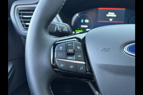 Ford Kuga 2.5 FHEV Sound Edtition. PANORAMADAK!