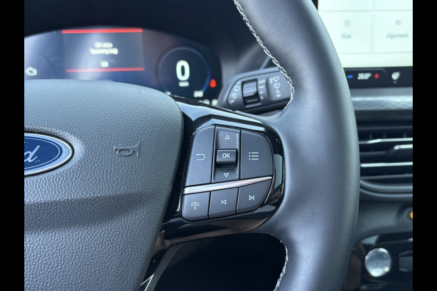 Ford Kuga 2.5 FHEV Sound Edtition. PANORAMADAK!