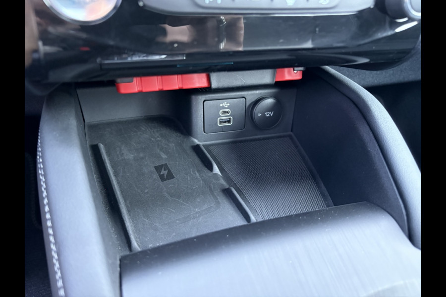 Ford Kuga 2.5 FHEV Sound Edtition. PANORAMADAK!