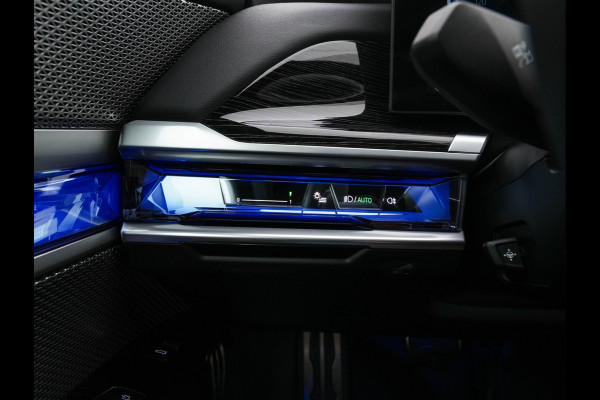 BMW i7 xDrive60 106 kWh M-Sport-Styling [3-Fase-11kW] {SoH-98%} (INCL-BTW) *PANO | LEATHER | FULL-LED | BLIND-SPOT | BOWERS&WILKINS | MEMORY-PACK | TOP-VIEW | VENTILATED/HEATED-COMFORTSEATS | SOFT-CLOSE | WIDE-DIGICOCKPIT | HEAD-UP | KEYLESS | ...