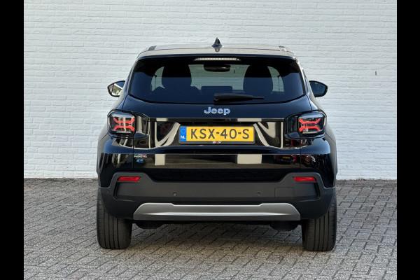 Jeep Avenger Summit 54 kWh SOH 94% Elek a-klep Verwarmde voorruit Camera Navigatie Carplay Adapive cruise