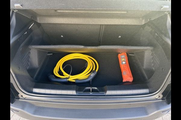 Jeep Avenger Summit 54 kWh SOH 94% Elek a-klep Verwarmde voorruit Camera Navigatie Carplay Adapive cruise