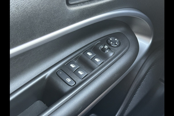 Jeep Avenger Summit 54 kWh SOH 94% Elek a-klep Verwarmde voorruit Camera Navigatie Carplay Adapive cruise