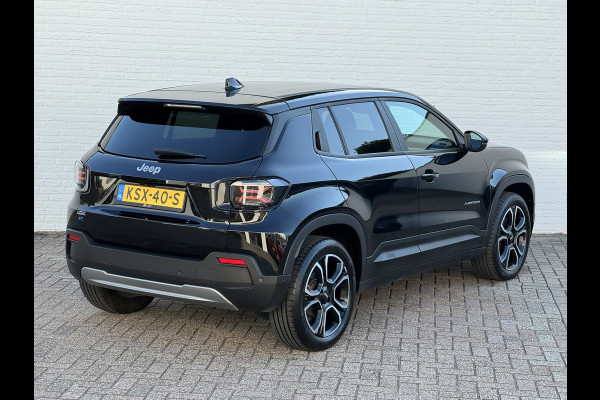 Jeep Avenger Summit 54 kWh SOH 94% Elek a-klep Verwarmde voorruit Camera Navigatie Carplay Adapive cruise