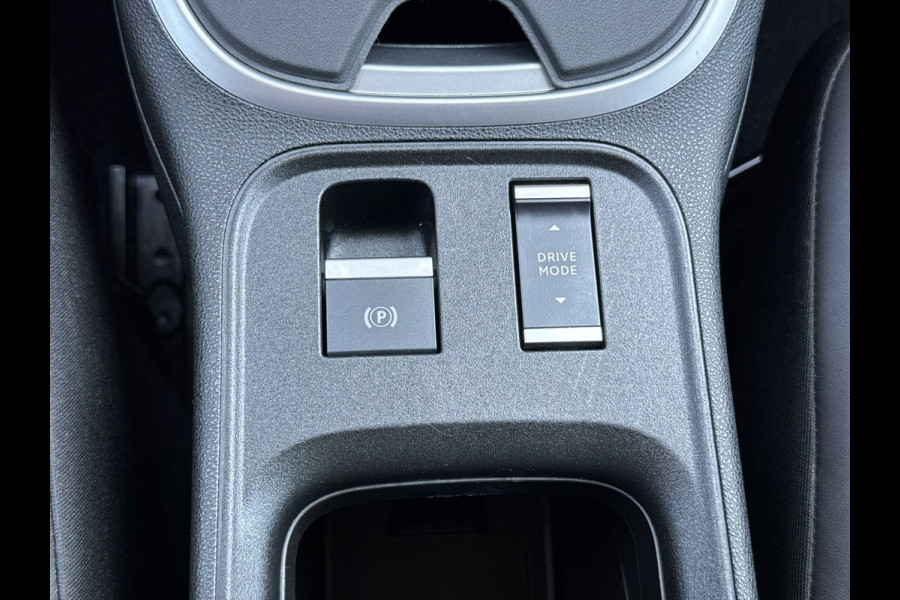 Jeep Avenger Summit 54 kWh SOH 94% Elek a-klep Verwarmde voorruit Camera Navigatie Carplay Adapive cruise