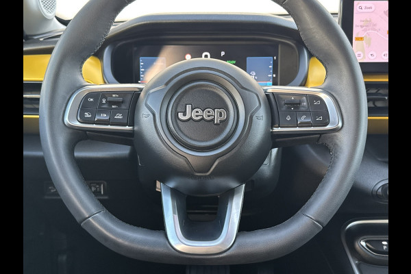 Jeep Avenger Summit 54 kWh SOH 94% Elek a-klep Verwarmde voorruit Camera Navigatie Carplay Adapive cruise