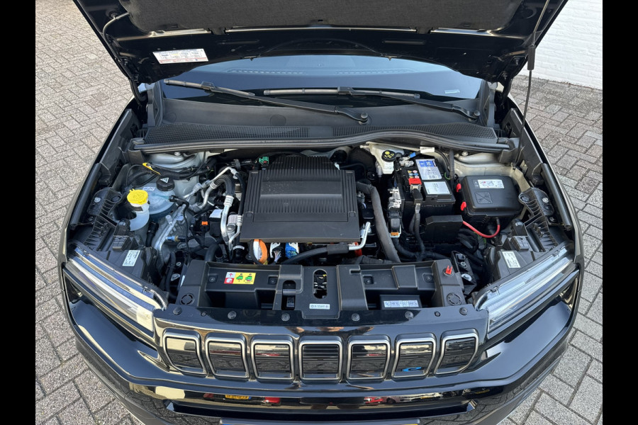 Jeep Avenger Summit 54 kWh SOH 94% Elek a-klep Verwarmde voorruit Camera Navigatie Carplay Adapive cruise