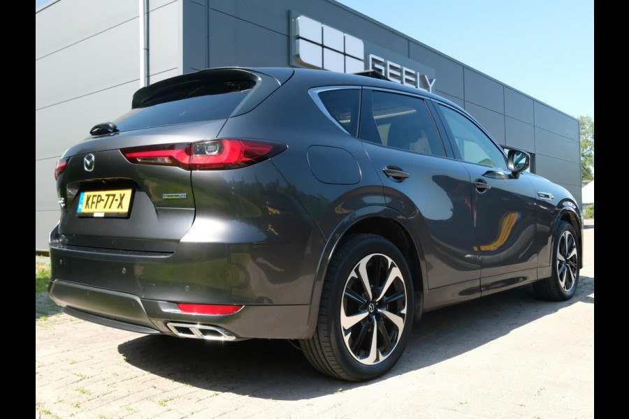 Mazda CX-60 2.5 e-SkyActiv PHEV Takumi 328 PK | Wegklapbare Trekhaak | Panoramadak | 360 graden camera | Achteruitrijcamera | Stoelverwarming |  Adaptieve Cruise Control