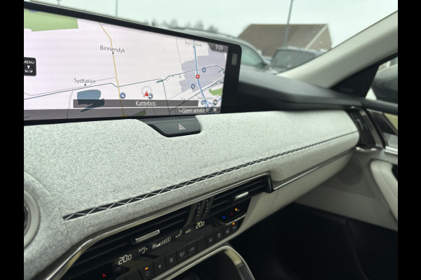 Mazda CX-60 2.5 e-SkyActiv PHEV Takumi 328 PK | Wegklapbare Trekhaak | Panoramadak | 360 graden camera | Achteruitrijcamera | Stoelverwarming |  Adaptieve Cruise Control