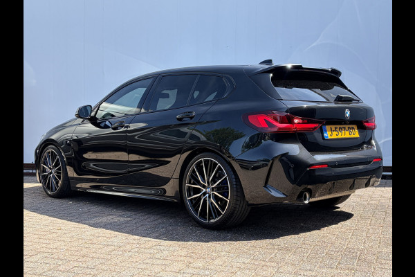 BMW 1-serie 118i Executive Edition M-Sport Zetels HUD Adapt.Cruise Carplay Camera Uitstraling!