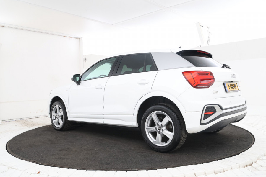 Audi Q2 35 TFSI S Edition Automaat, Sline, navigatie,