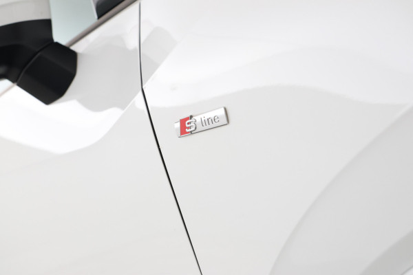 Audi Q2 35 TFSI S Edition Automaat, Sline, navigatie,