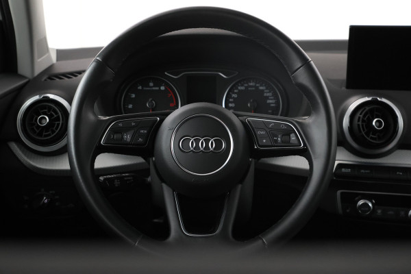 Audi Q2 35 TFSI S Edition Automaat, Sline, navigatie,