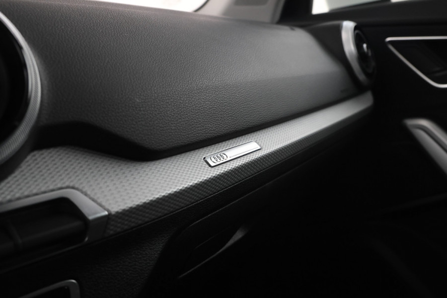 Audi Q2 35 TFSI S Edition Automaat, Sline, navigatie,